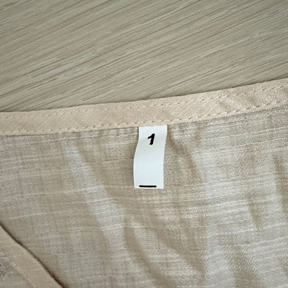 ✨ Kids Cream V-Neck Blouse - Picture 2 of 7